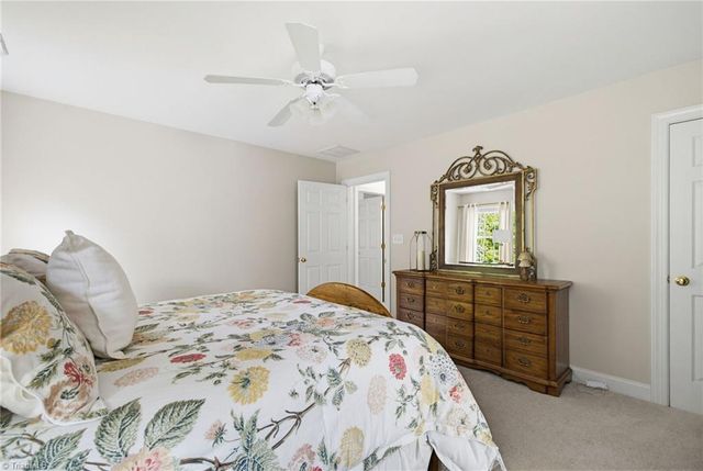 8193 Oak Creek Drive, Stokesdale, NC 27357