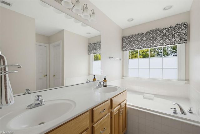 8193 Oak Creek Drive, Stokesdale, NC 27357