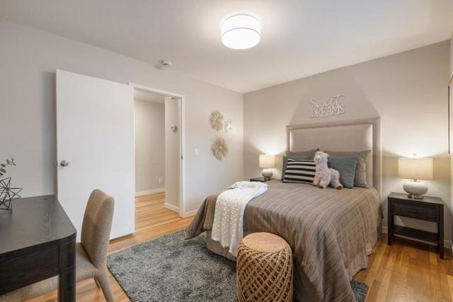 4119 Park Boulevard, Palo Alto, CA 94306