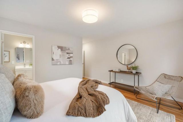 4119 Park Boulevard, Palo Alto, CA 94306