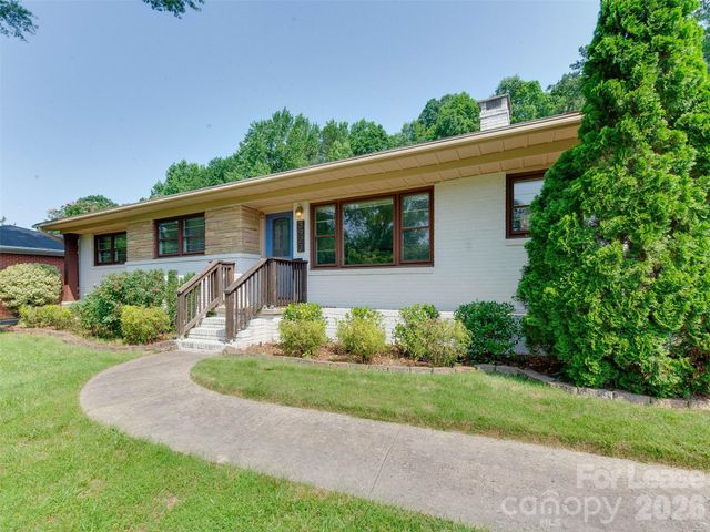 3921 Sheffield Drive, Charlotte, NC 28205