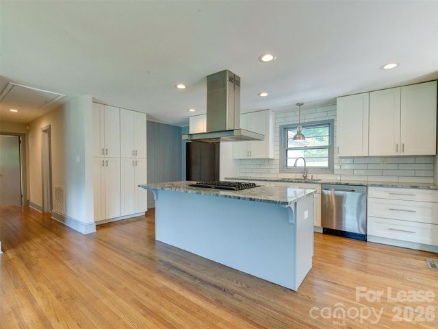 3921 Sheffield Drive, Charlotte, NC 28205