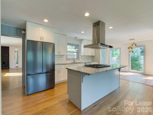 3921 Sheffield Drive, Charlotte, NC 28205