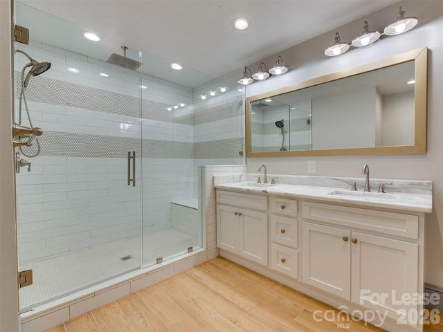 3921 Sheffield Drive, Charlotte, NC 28205