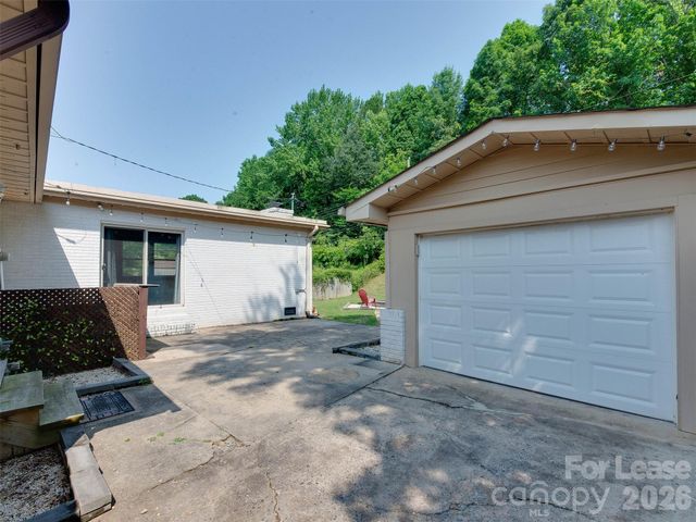 3921 Sheffield Drive, Charlotte, NC 28205