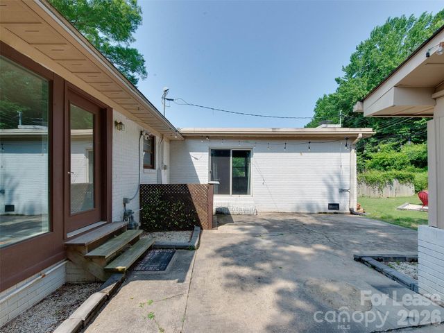 3921 Sheffield Drive, Charlotte, NC 28205