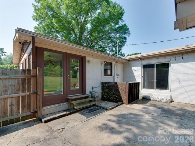 3921 Sheffield Drive, Charlotte, NC 28205