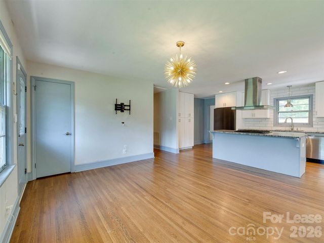 3921 Sheffield Drive, Charlotte, NC 28205