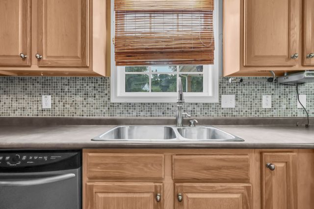 3332 Victoria Ct, Clarksville, TN 37043