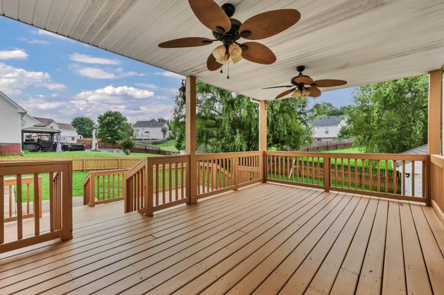 3332 Victoria Ct, Clarksville, TN 37043