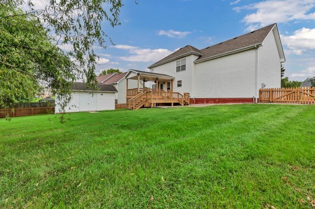 3332 Victoria Ct, Clarksville, TN 37043