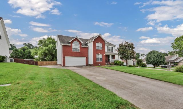 3332 Victoria Ct, Clarksville, TN 37043
