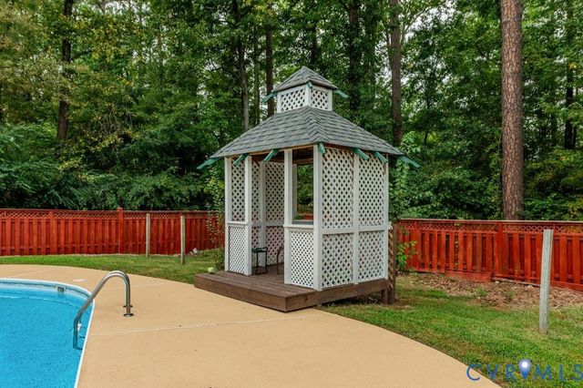 1504 Queens Point Dr, Henrico, VA 23238
