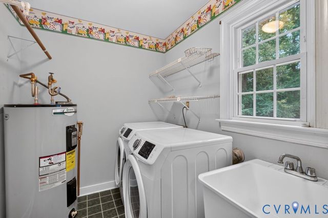 1504 Queens Point Dr, Henrico, VA 23238