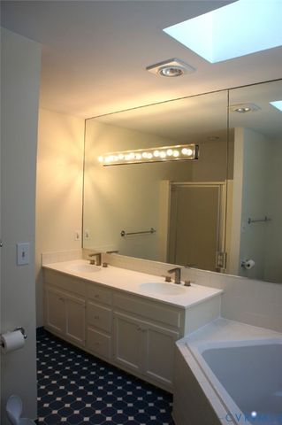 1504 Queens Point Dr, Henrico, VA 23238