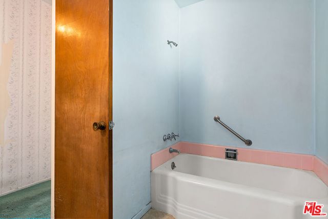6214 Oak Crest Way, Los Angeles, CA 90042