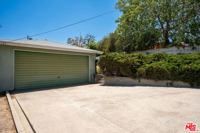 6214 Oak Crest Way, Los Angeles, CA 90042