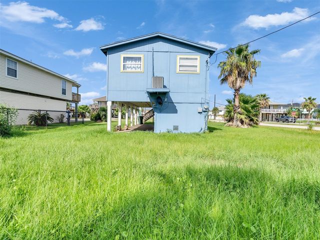 4038 Panola Drive, Galveston, TX 77554