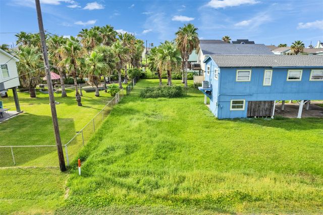 4038 Panola Drive, Galveston, TX 77554