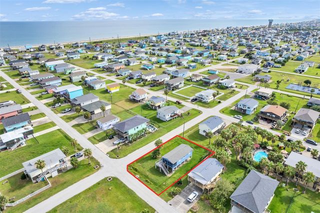 4038 Panola Drive, Galveston, TX 77554