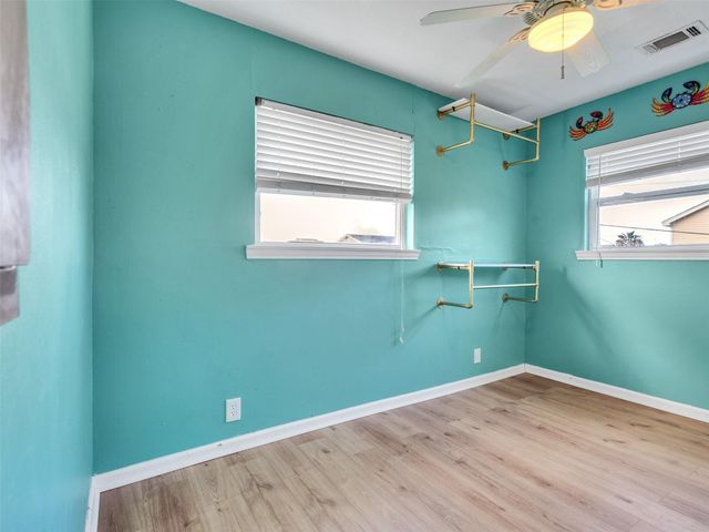 4038 Panola Drive, Galveston, TX 77554