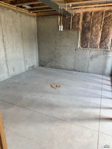 868 YORKTOWN BLVD, Box Elder, SD 57719