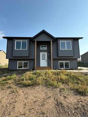 868 YORKTOWN BLVD, Box Elder, SD 57719