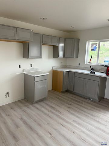 868 YORKTOWN BLVD, Box Elder, SD 57719