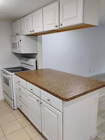 6332 La Costa Dr F, Boca Raton, FL 33433