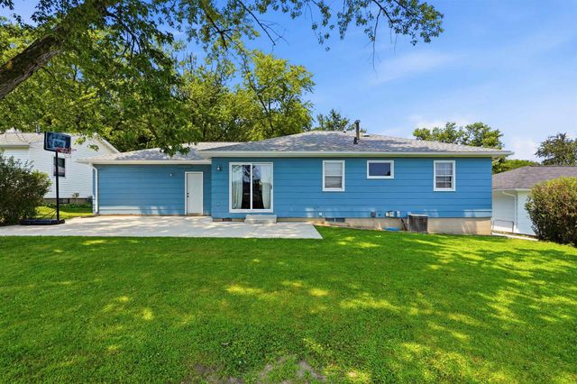 3321 Monticello Avenue, Waterloo, IA 50701