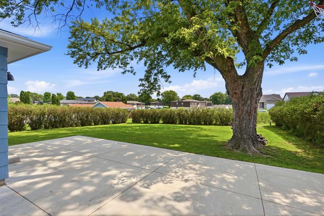 3321 Monticello Avenue, Waterloo, IA 50701