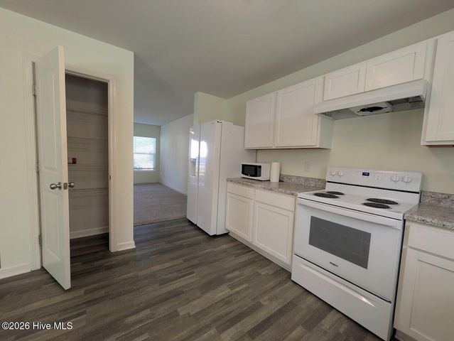 75 Shamrock Drive SW, Sunset Beach, NC 28468