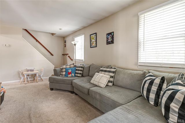 85 E 23rd Street, Huntington Station, NY 11746