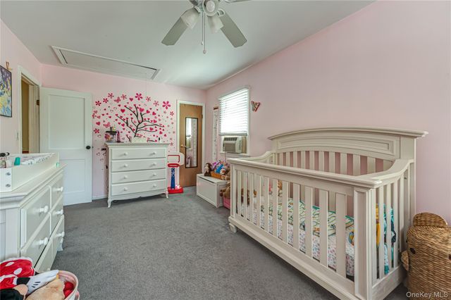 85 E 23rd Street, Huntington Station, NY 11746