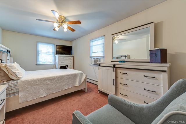 85 E 23rd Street, Huntington Station, NY 11746
