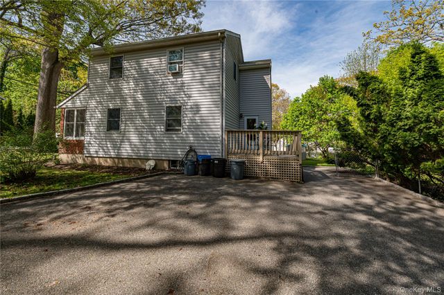 85 E 23rd Street, Huntington Station, NY 11746