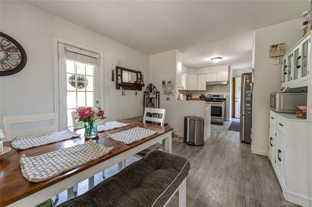 85 E 23rd Street, Huntington Station, NY 11746