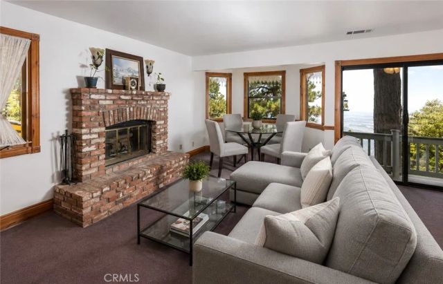 31563 Inspiration Drive, Running Springs, CA 92382