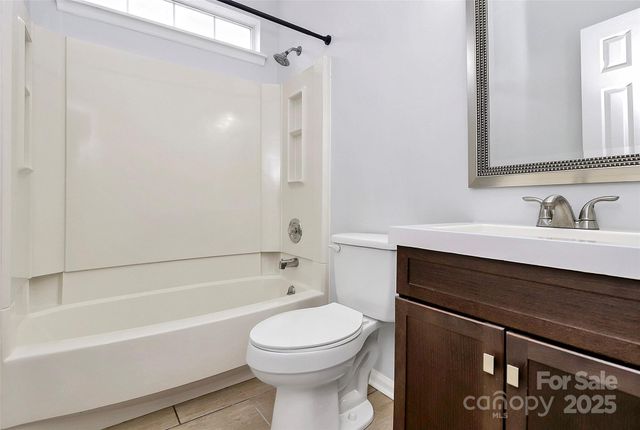 9105 Clifton Meadow Drive, Matthews, NC 28105