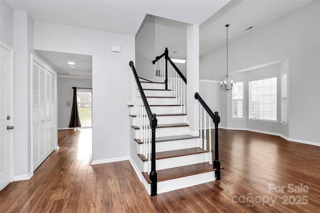 9105 Clifton Meadow Drive, Matthews, NC 28105