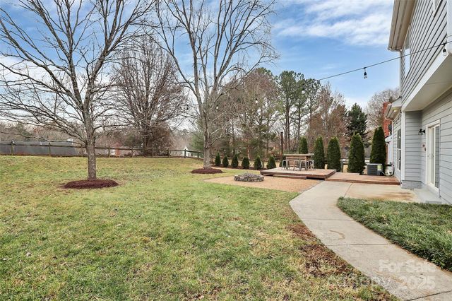 9105 Clifton Meadow Drive, Matthews, NC 28105