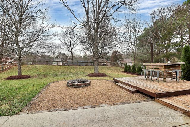 9105 Clifton Meadow Drive, Matthews, NC 28105