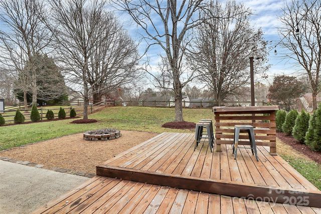 9105 Clifton Meadow Drive, Matthews, NC 28105