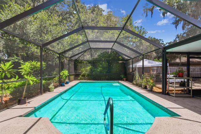 1904 TEAKWOOD DRIVE, Plant City, FL 33563