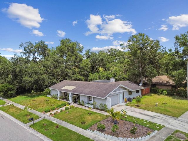 1904 TEAKWOOD DRIVE, Plant City, FL 33563