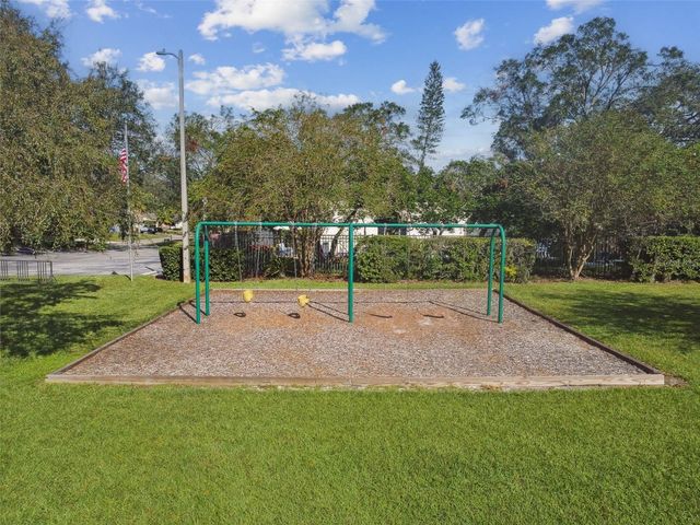 1904 TEAKWOOD DRIVE, Plant City, FL 33563