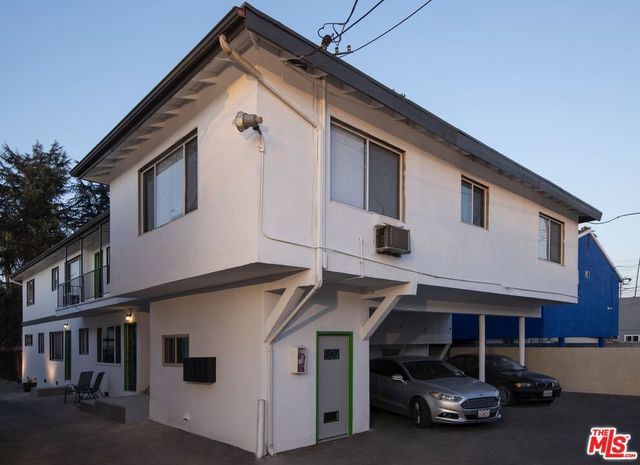 14216 Calvert Street, Van Nuys, CA 91401