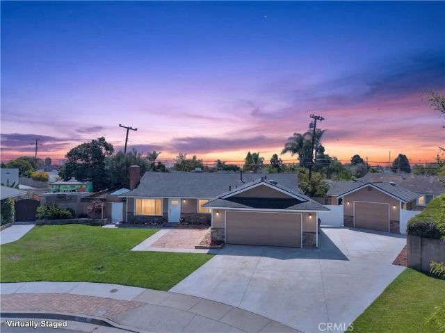 6832 Alexandria, Huntington Beach, CA 92647