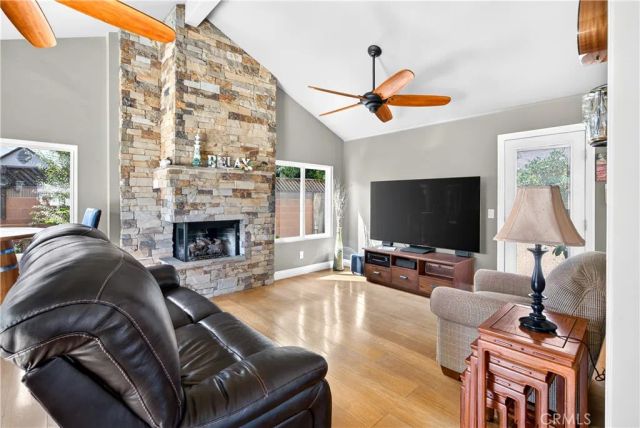 6832 Alexandria, Huntington Beach, CA 92647