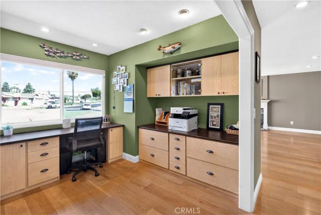 6832 Alexandria, Huntington Beach, CA 92647